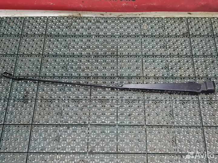 Поводок зaднeгo двоpника Fоrd Моndeо 2 хэтчбек