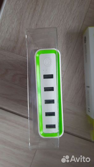 Внешняя универсальная аккумуляторная батарея