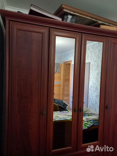 Продам шкаф бу