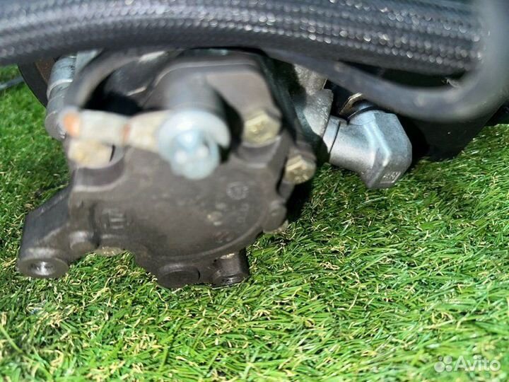 Насос гидроусилителя руля Mercedes E W211