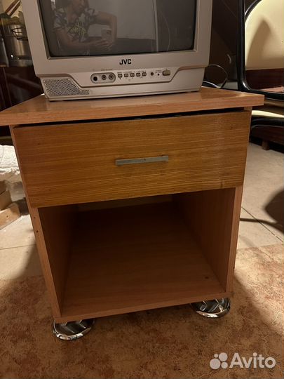 Тумба прикроватная