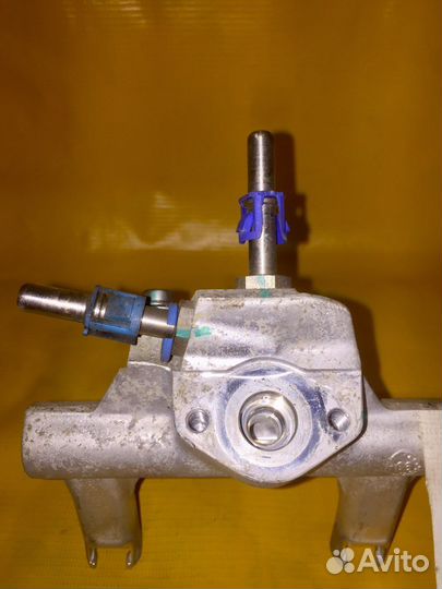 Рейка Топливная Рампа Opel Zafira B Z22YH