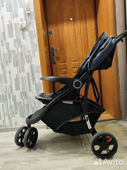 Прогулочная коляска urbini