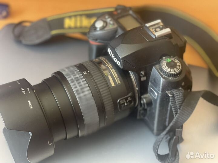 Зеркальный фотоаппарат Nikon D70