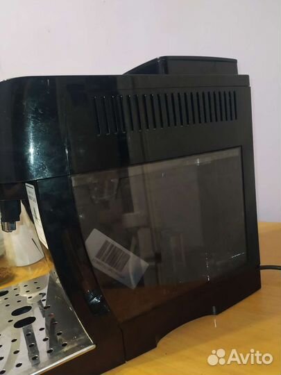 Кофемашина delonghi magnifica s