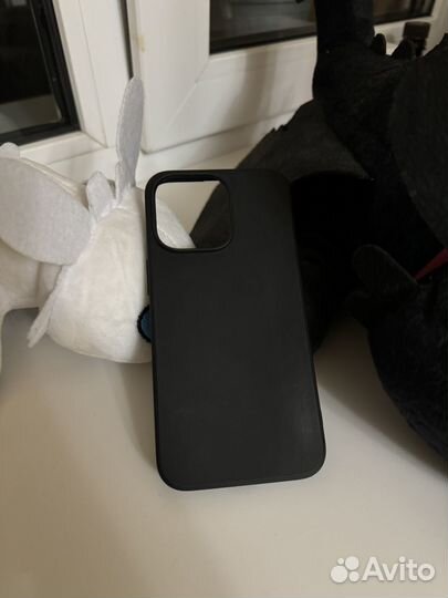 Чехол на iPhone 13 pro