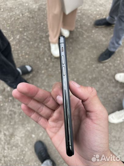 iPhone X, 64 ГБ