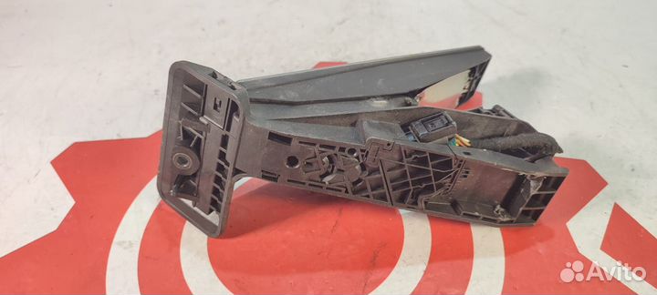 Педаль газа Bmw 6789998