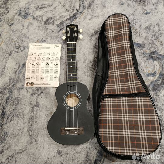 Укулеле, чехол для укулеле