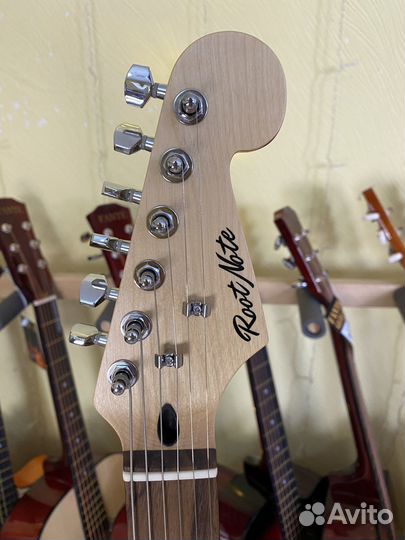 Электрогитара stratocaster