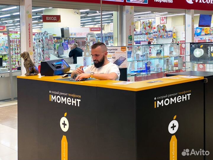 Скорый ремонт телефонов, тут же при вас от 30 мин