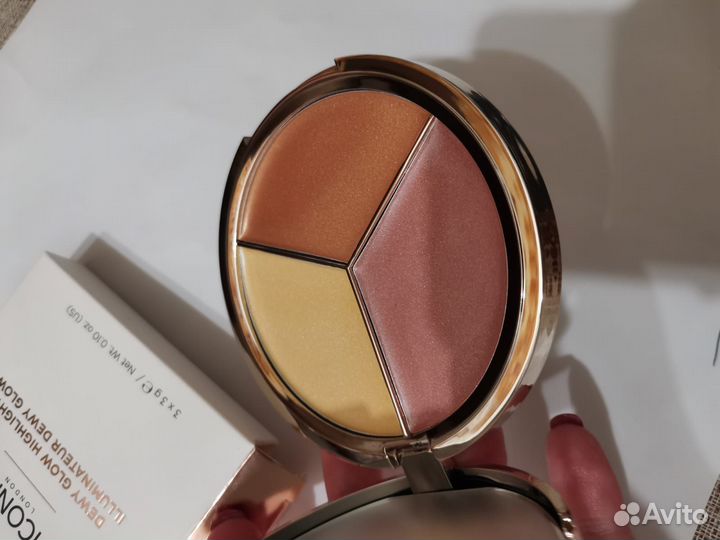 Палетка хайлайтеров iconic