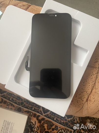 Дисплей iPhone 12