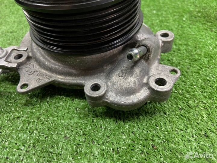 Насос водяной Mercedes Gls-Class X166 642.826 2018