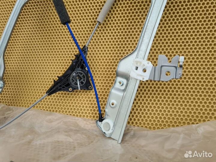 Стеклоподъемник передний левый Infiniti Fx35 Fx37