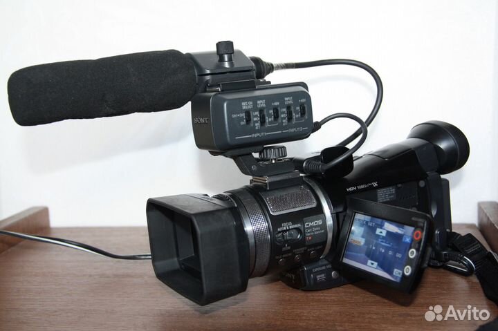 Видеокамера sony HVR-A1E