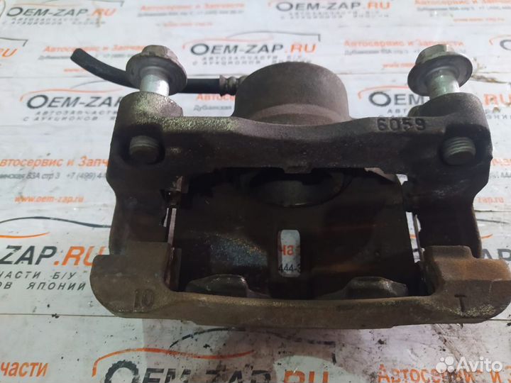 Суппорт передний Сузуки Кизаши