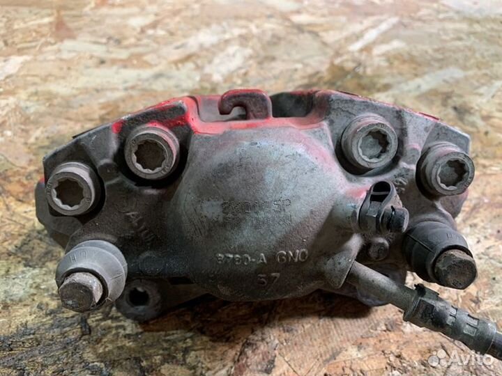 Суппорт передний левый Audi A4 B8 2007-2011