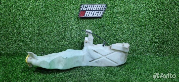 Бачок стеклоомывателя Jeep Grand Cherokee WK2 EXF