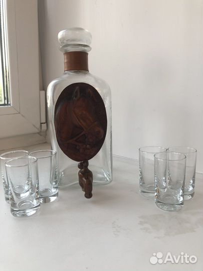 Графин с 6 стопками на подставке