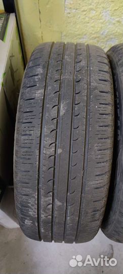 Goodyear EfficientGrip SUV 4x4 225/60 R17