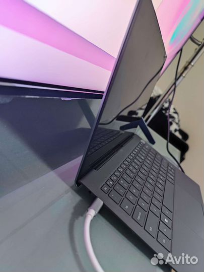 Samsung galaxy book s 8/256 Lte (есть недостаток)