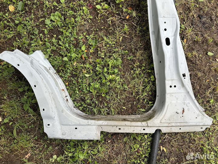 Порог правый Ниссан Икстрейл Т32