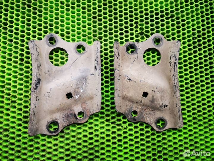 Кронштейн для Toyota Corolla E15 2006-2013