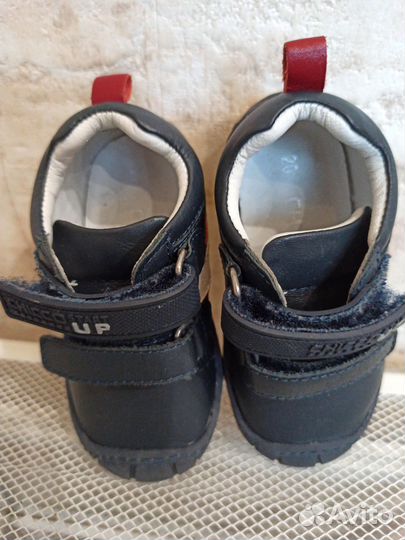 Chicco кроссовки 20р