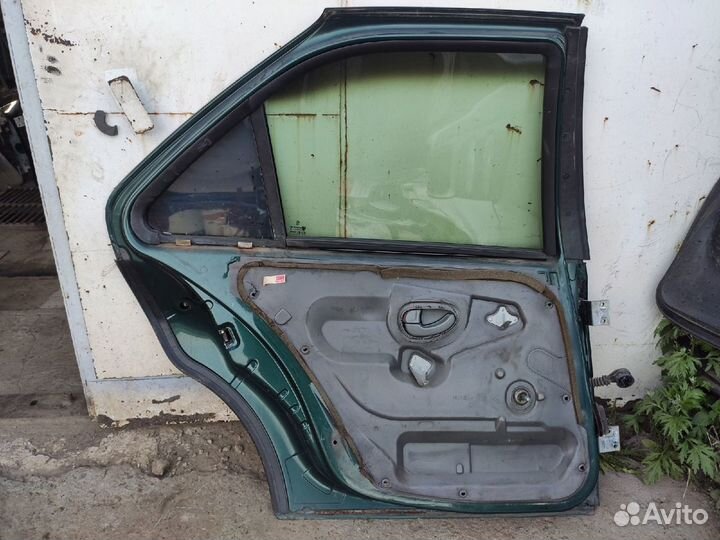 Дверь задняя левая Peugeot 406