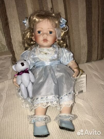 Кукла (фарфор)