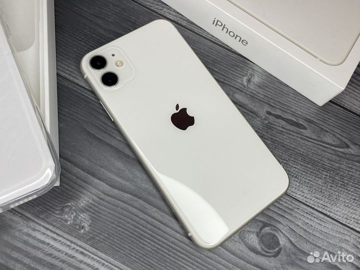 iPhone 11, 64 ГБ