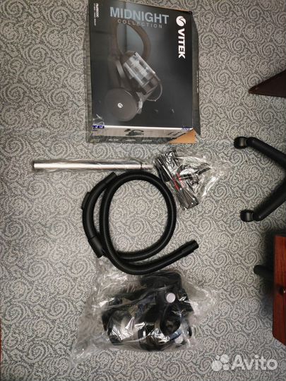 Пылесос без мешка для сбора пыли vitek VT-1839