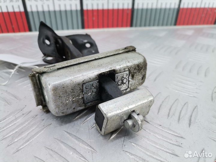 Ограничитель открывания двери Ford Transit 5