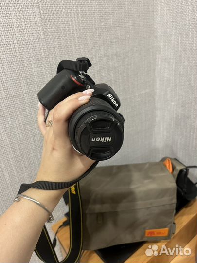 Зеркальный фотоаппарат