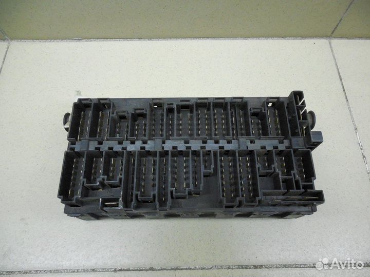 Блок предохранителей Passat B3 1988-1993