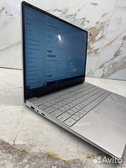 Ноутбук новый 15.6