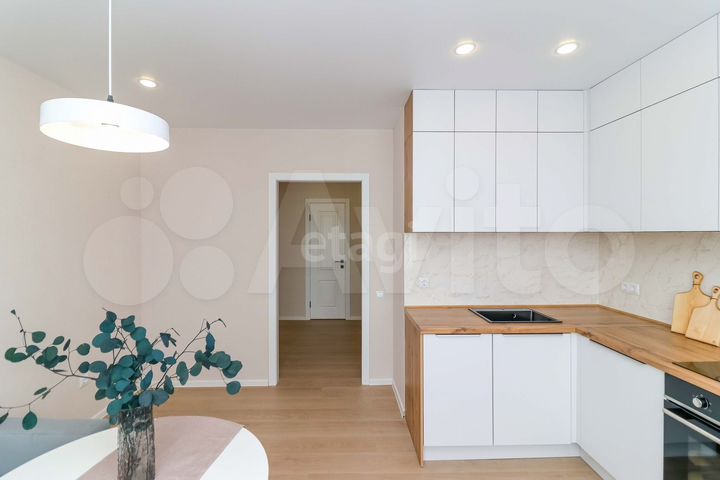 2-к. квартира, 52 м², 9/16 эт.