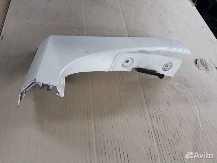 Накладка перед. L. крыла. Renault Koleos 2011