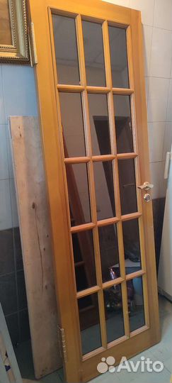 Двери распашные. Натуральное дерево,стекло