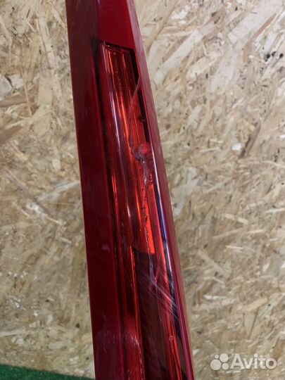 Volvo XC90 2016+ задний левый фонарь с дефектом