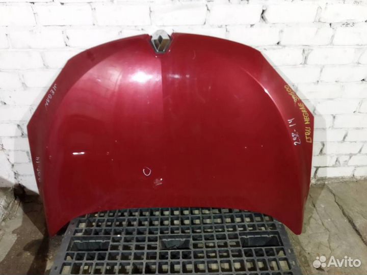 Капот от Renault Megane III 2009-2016