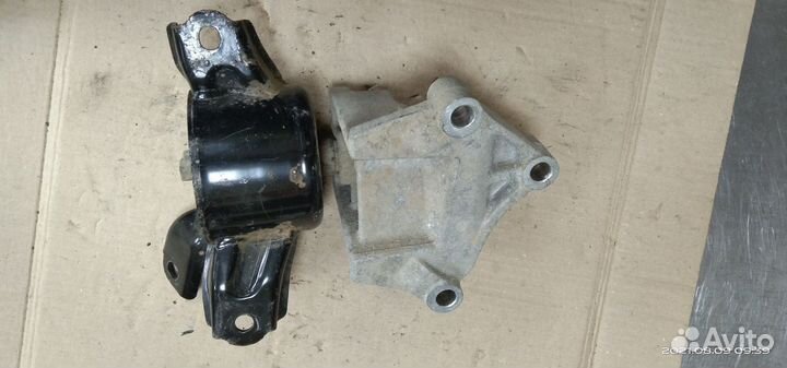 Опора кпп Hyundai Solaris I (2010-2014)