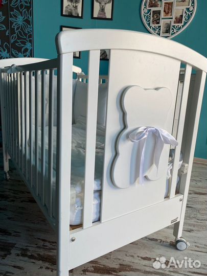 Детская кроватка