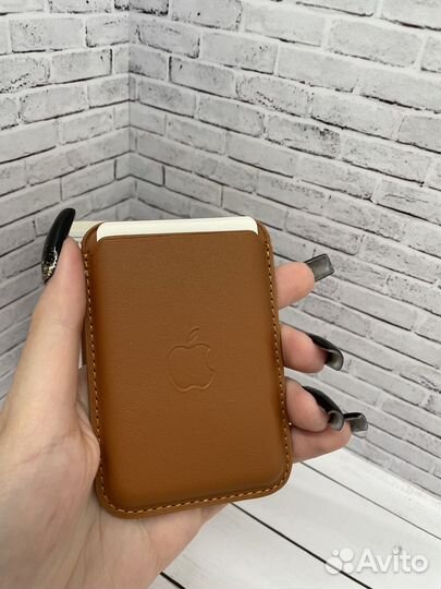 Премиум Картхолтер Apple MagSafe коричневый