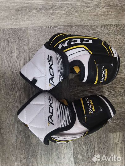 Налокотники хоккейные jr