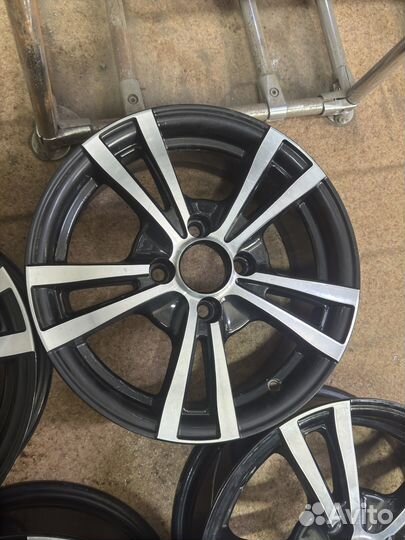 Литые диски 4*100 R14 в идеальном сост