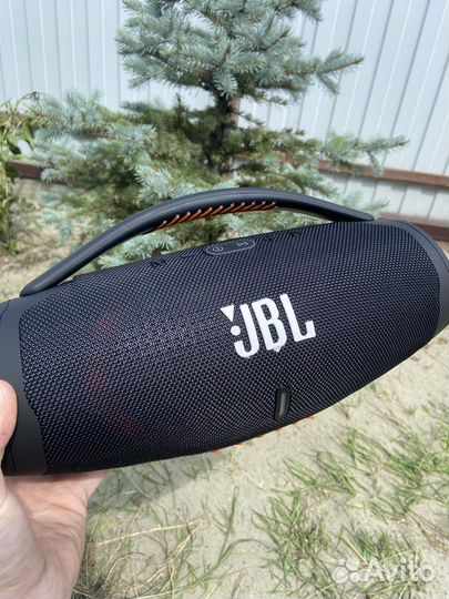 Колонка jbl boombox 3
