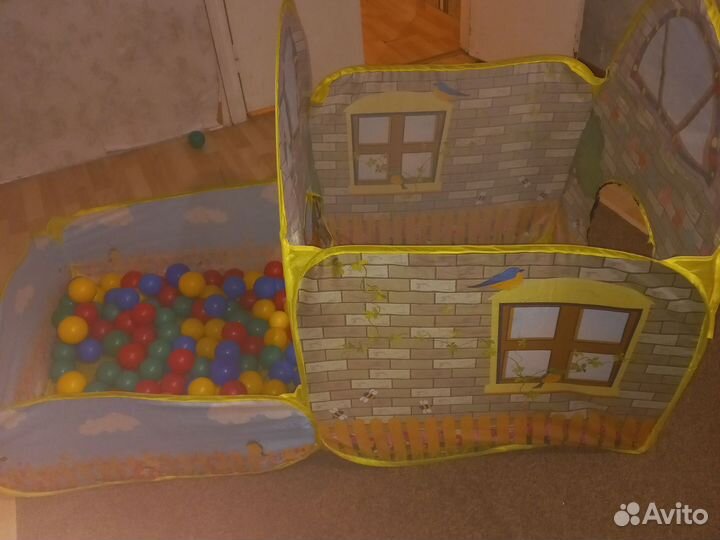 Сухой бассейн с шариками