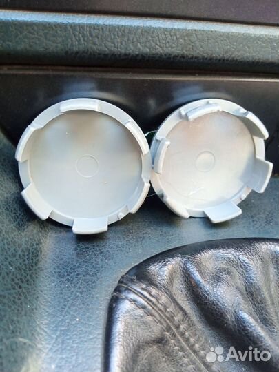 Заглушки литых дисков Ауди